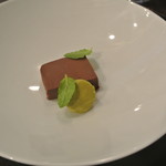 アキヒサ ハンダ - ショコラのテリーヌ