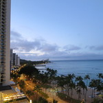 Hyatt Regency Waikiki Beach Resort and Spa - エバタワー1012号室から見たの朝の風景(2018年4月)