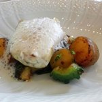 ヴィラ・アイーダ - サザエ味ソースの、お魚　　僕には、絶品だけど、苦手な方がいるかも。。。