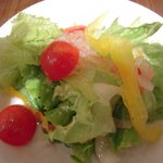 カプリチョーザ JR岡山駅店 - サラダ　取り分けて