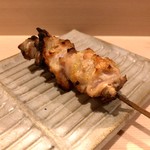 焼鳥 おみ乃 - 股関節