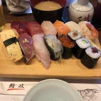 鮨政 西口店 - ランチにぎり 900円