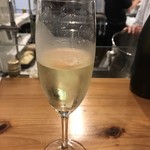 イルマーレ - ボトルでしゅわしゅわちゃん！三種類あったよ〜これは1番高いやつで5000円くらい。