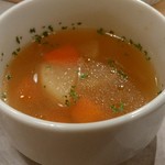 肉炉端 リチャード - お通しのスープ