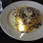 軽井沢虎杖 - ほうれん草ときのこのクリームパスタ