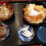 さゝ川食堂 - かつ丼 870円