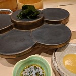 鮨みやもと - 烏帽子ワカメ　烏帽子岩の付近で養殖しているそうです