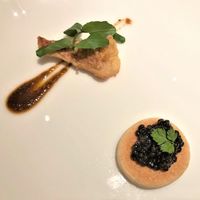 アピシウス - ヒメジのフリットとキャビア