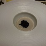 NOUVE - アワビのスープ　キャビア添え