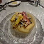 NOUVE - ホッキ貝とホワイトアスパラ