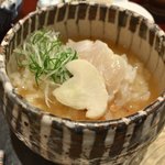 日本料理 十三蔵 - 鯛などを8時間かけて煮出した出汁でお茶漬け
