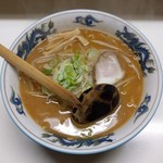 味の華平 - 味噌ラーメン（800円）