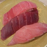 魚屋の寿し魚錠 - マグロ３種(税抜700円)