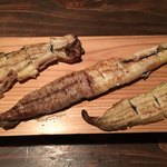 にょろ助 瓢六亭 - 吉野川の天然鰻の白焼