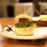焼鳥YAMATO - ☆自家製のミニつくねバーガー