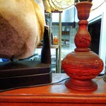 アイコウシャ - 歴史が積もったカウンター