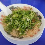 来来亭 - ラーメン背脂、ネギ多め