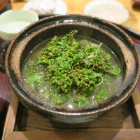 日本料理 太月 - 30年4月　花山椒、牛肉　小鍋