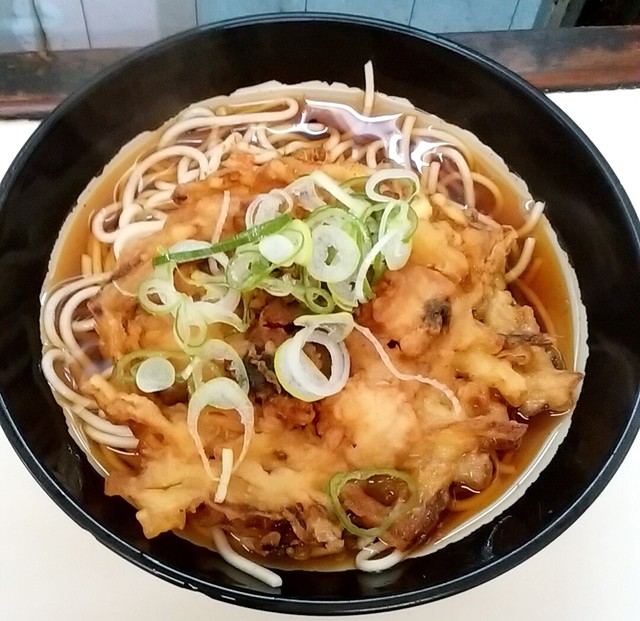ホーム上で食べる立ち食いそばとしては良心的価格 By Ryuman そば処 Jr北千住駅2 3番線ホーム店 北千住 立ち食いそば 食べログ