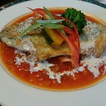 ロゼ - 今日は魚を注文。連れの分析によるとサワラだそうです♪上に載っているカボチャがとってもグー♪です(笑)