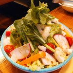 ピッツェリア パーレンテッシ - おいしい野菜達でサラダ