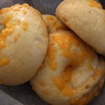 アゲヤ本舗揚げパン専門店 - 天然酵母ベーグル（チーズ）