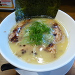 京都拉麺 麺屋 愛都 - 鶏豚骨チャーシューメン