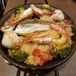 サカナメルカート・ゼン - 丸ごと鮮魚のパエリア