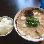 なかむら亭 - チャーシューメンと、めし