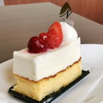 なかしま - デュオ・フロマージュ＠２層のチーズケーキ。レアチーズ、スフレチーズ