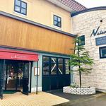 なかしま - お店。駐車場も大きい