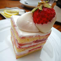 フィオレンティーナ - 苺のショートケーキ　750円