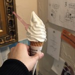 ジェラテリア アクオリーナ - ココナッツのジェラートソフト（620円）税込