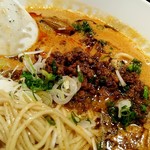 麺屋 愛心 - 美味い炸醤肉末(担々麺)