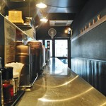 麺屋 愛心 - カウンター席