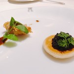 アピシウス - 2018.4.  ベルーガキャビアとひよこ豆のパンケーキ、ルージェ(緋女魚)のフリット