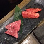 USHIHACHI - 黒毛２種盛り（二人前）