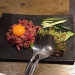 USHIHACHI - 低温熟成調理、レアよりレアな特選和牛のユッケ仕立て（二人前）