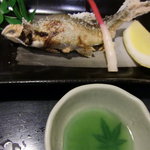 Deko Hachi - 鮎塩焼き