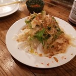 CARNE - 新玉ネギのサラダ