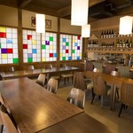 Kutsukake Dining - 木のぬくもりを感じてお寛ぎ頂けます。