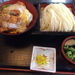 いしうす庵 - カツ丼とざるうどんのセット