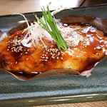 くずし割烹と個室 庵 - 朴葉包みの焼きつくね