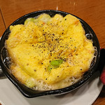 日本酒バル YODARE - 空豆と桜えびの熱々オムレツ