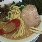 麺、チャーシュー、スープアップ