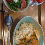 えすぺり - 野菜カレー サラダ いちご付き