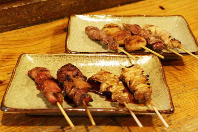 炭火やきとり あかしろ屋 - 青葉通一番町（焼き鳥）の写真