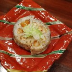 鳥田中 - 今回のつくねはレンコン挟み