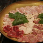 Yakitori Akira - あきら名物鶏七輪焼き盛合せ。焼きたての鶏を美味さをご賞味ください！！