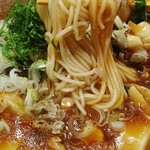 麺屋 愛心 - ツルシコのストレート細麺(麻婆麺)